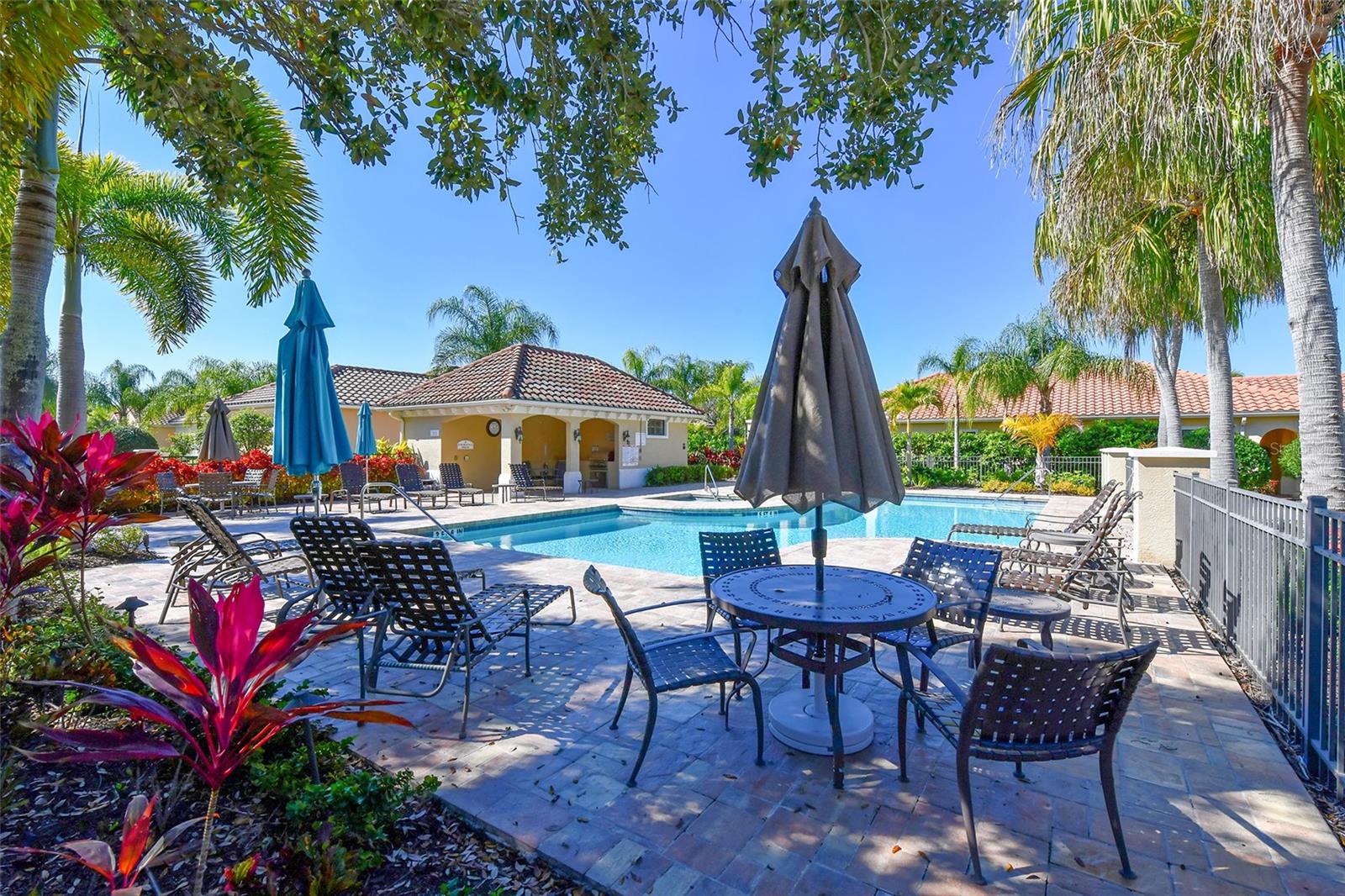 LAKEWOOD RANCH COUNTRY CLUB VILLAGE EE 2A-2E - Residential