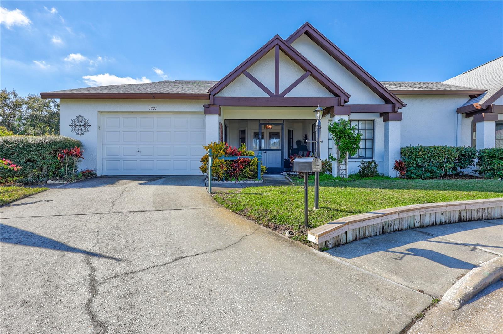 HIGHLAND LAKES - Residential