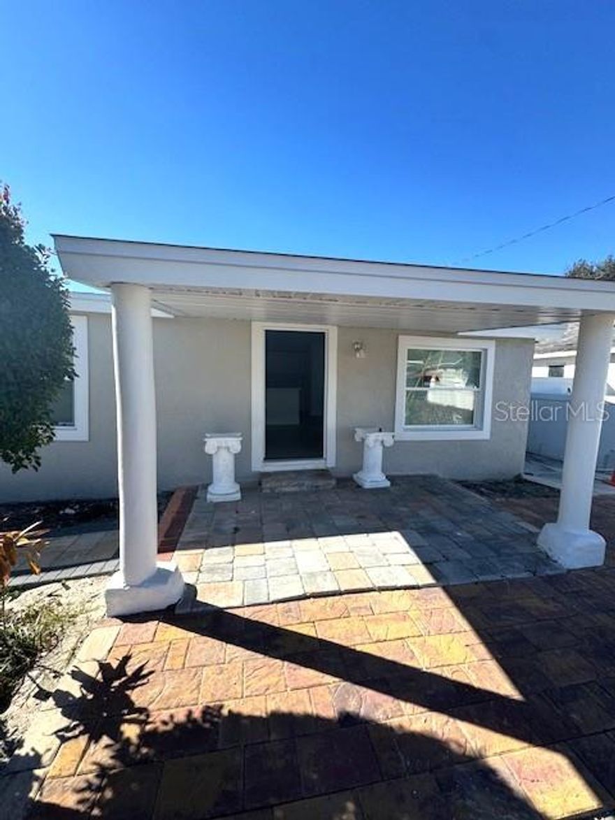 The property has been renovated, truly bringing out the character of the home while adding such a fresh, modern touch. Absolutely stunning work.”Close to the main road, just minutes away from Downtown Orlando, Orlando Universal Studios theme parks, and east Valencia Community College campus. NOTE FOR INVESTORS: It's a big space in the backyard to build another 2-bed 2-bath house or park a mobile home. WITH NO HOA.