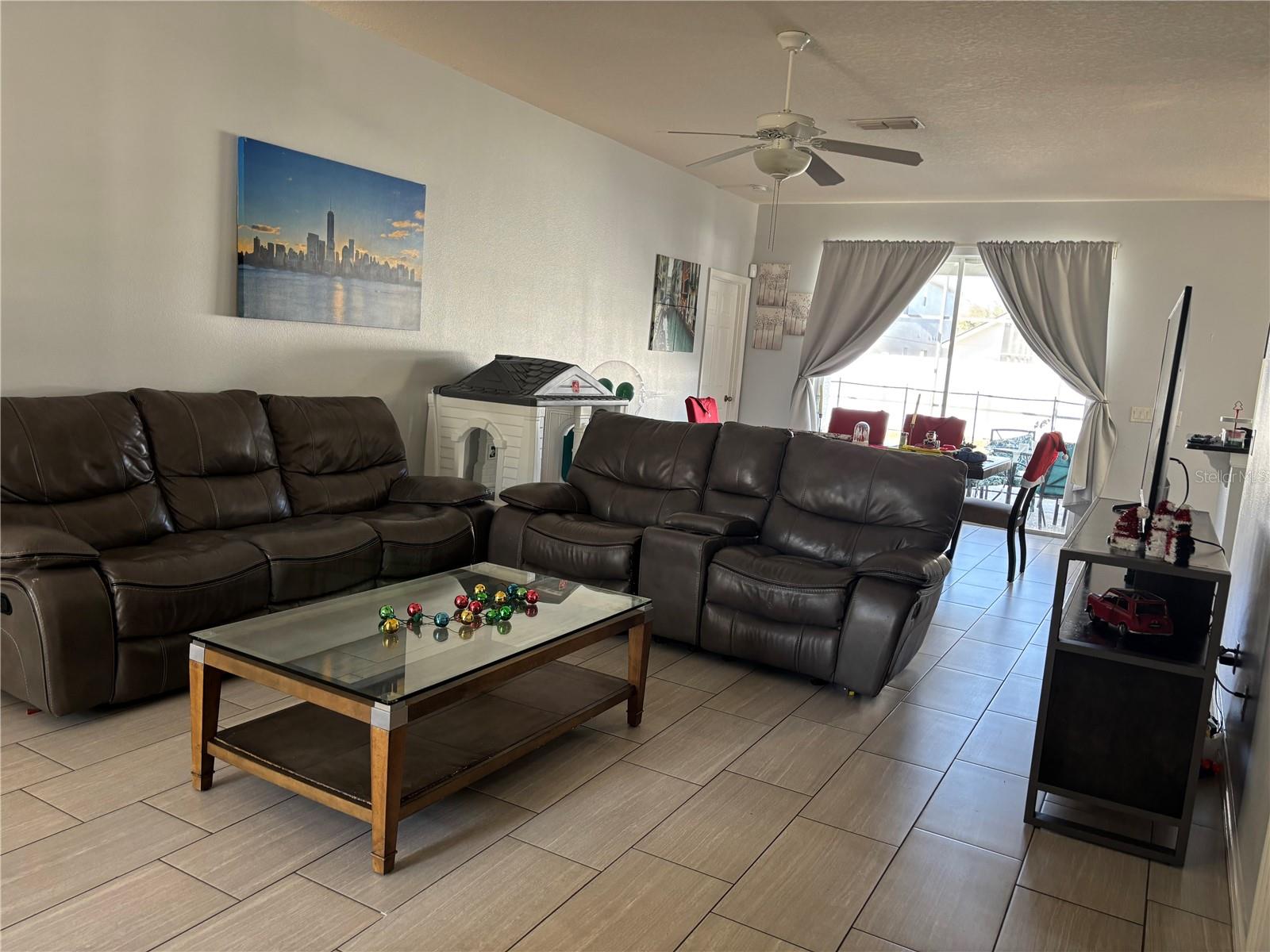 CRYSTAL COVE RESORT - Residential Lease