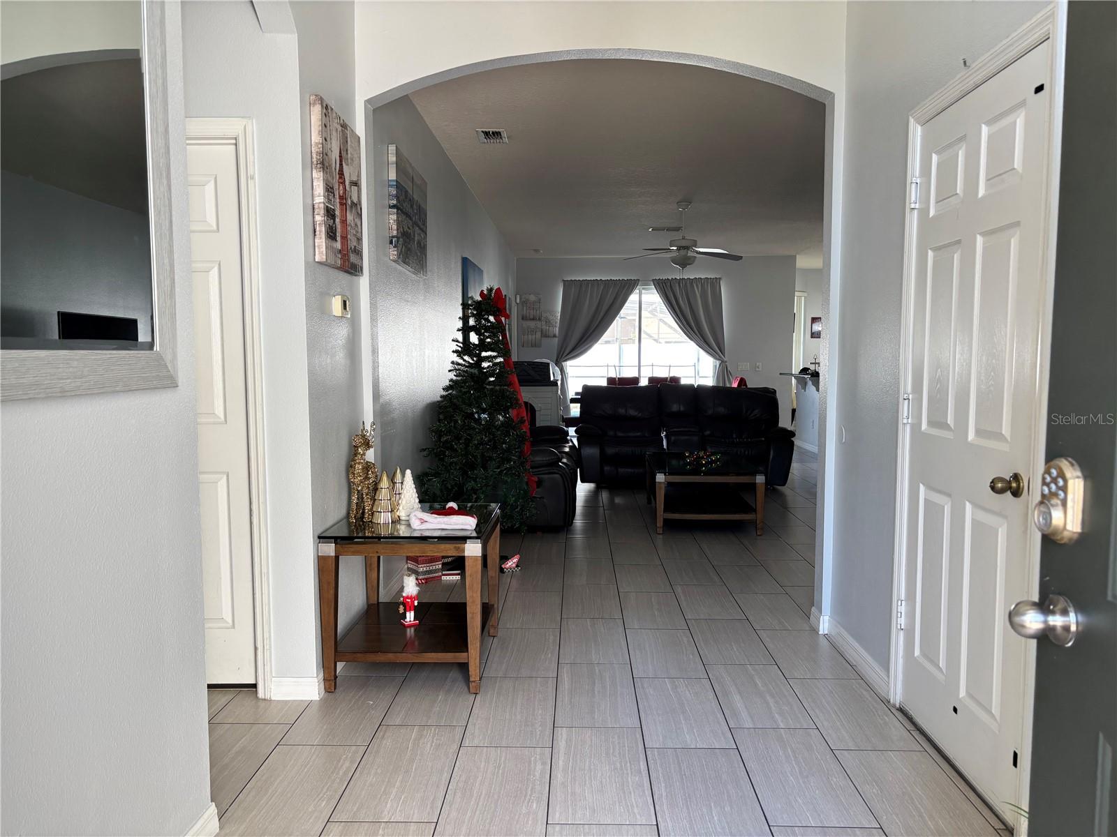 CRYSTAL COVE RESORT - Residential Lease