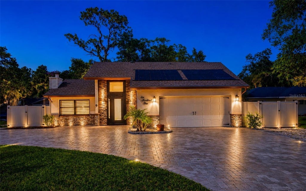 Photo of 601 Majorca Avenue, Altamonte Springs, FL 32714 (MLS # O6411043)