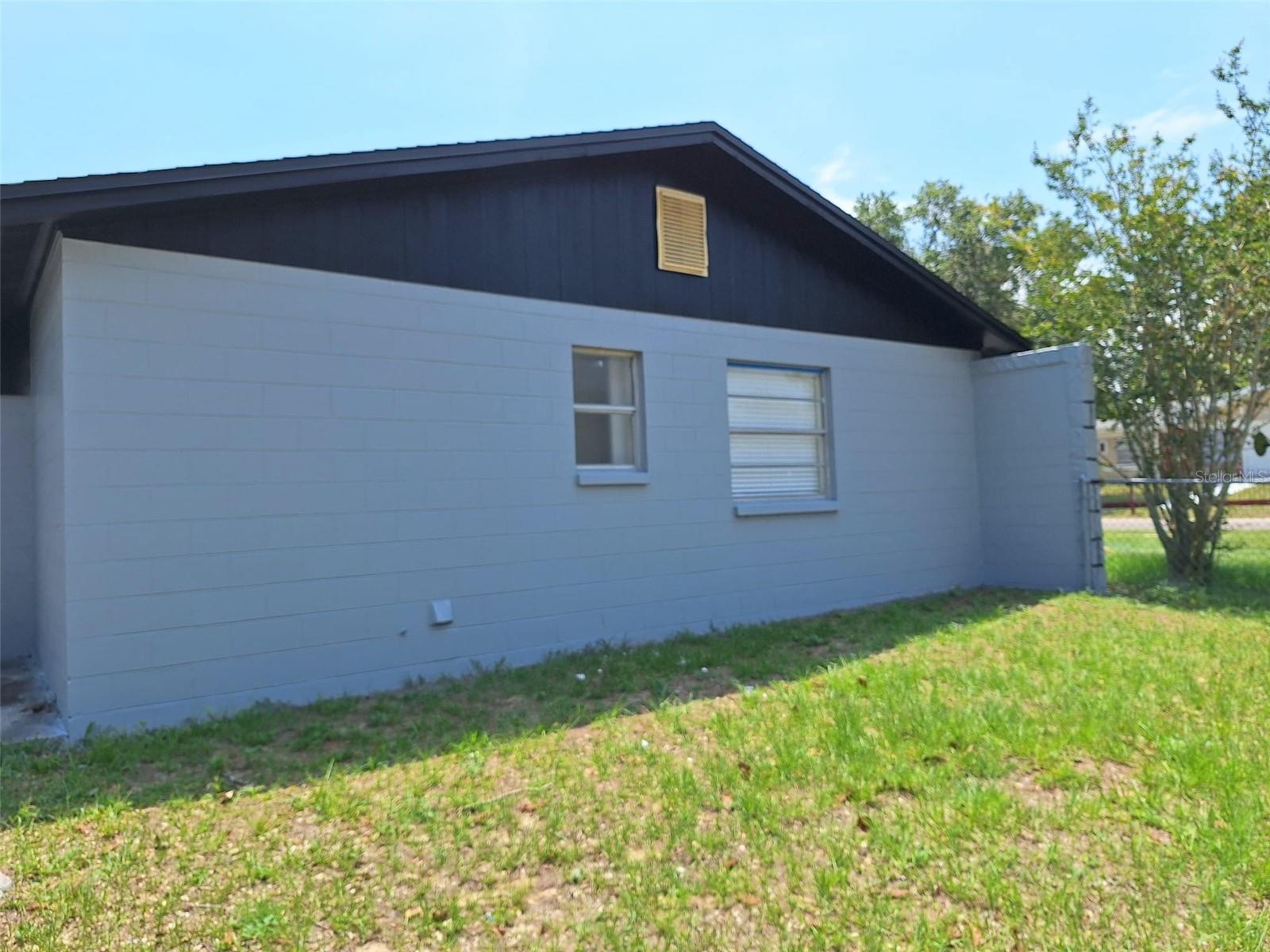 2202 WHITNEY PLACE