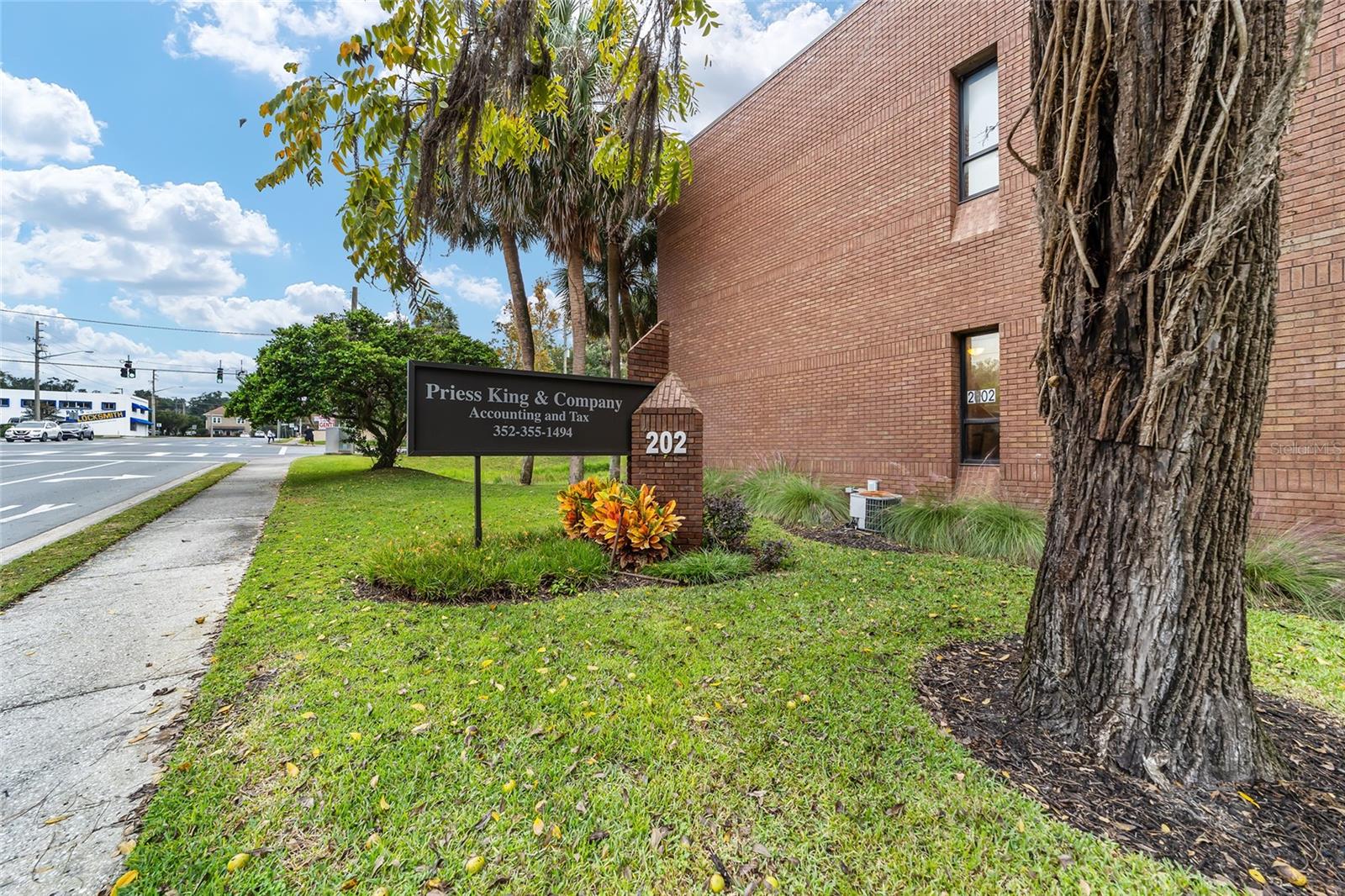 CALDWELLS ADD - Commercial Sale