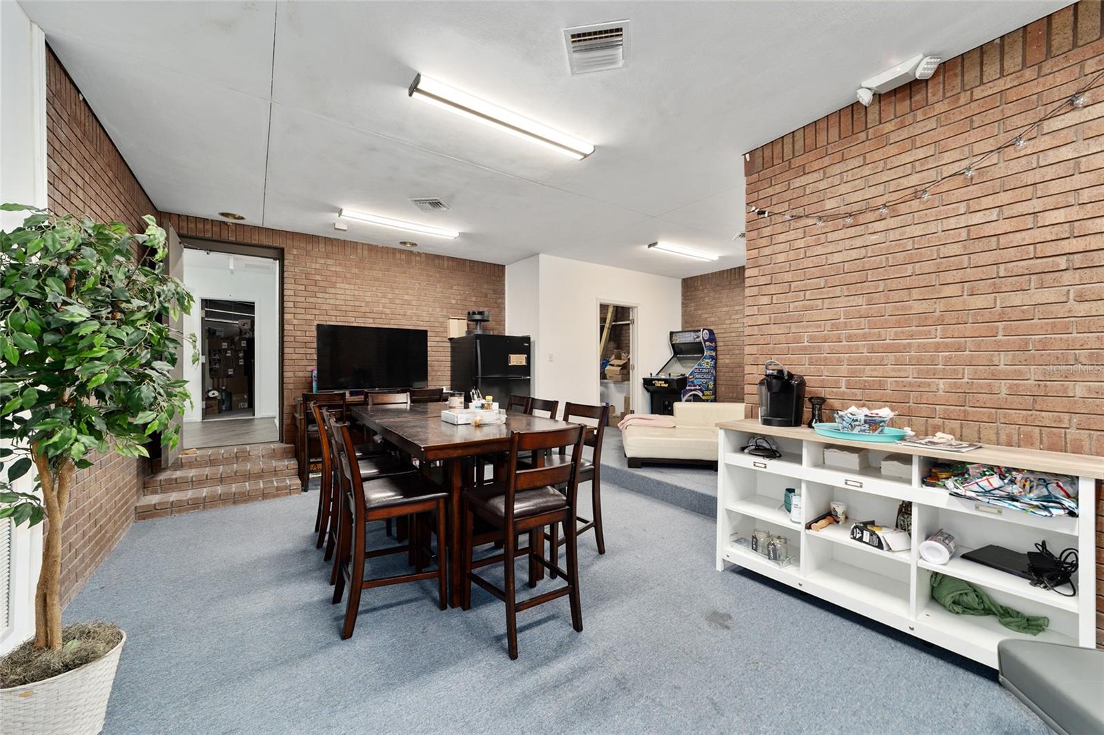 CALDWELLS ADD - Commercial Sale