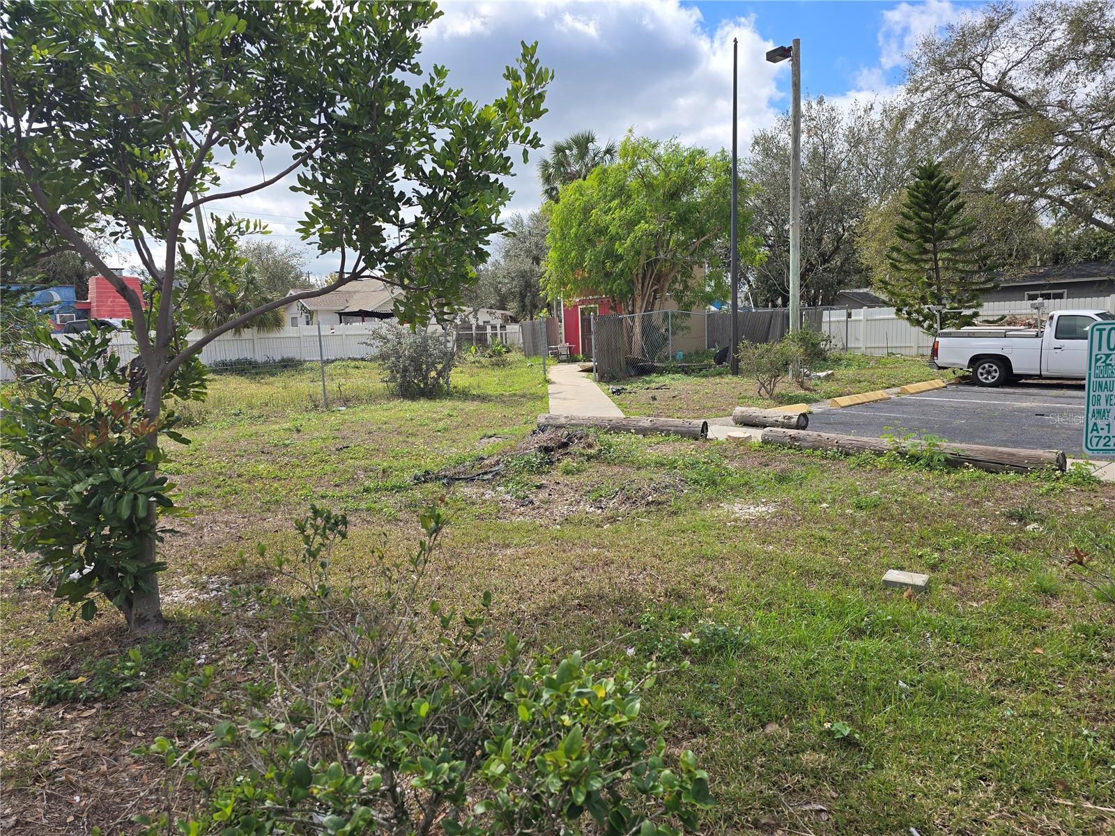 1013 DR MARTIN LUTHER KING JR STREET S