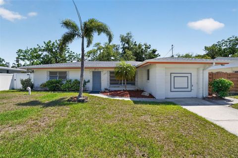 Photo of 2312 Grove Street, Sarasota, FL 34239 (MLS # A4690028)