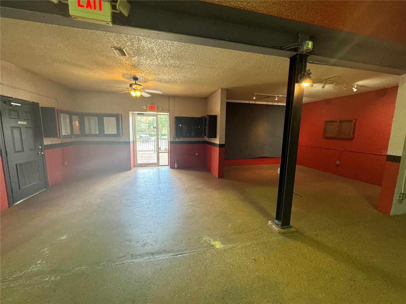 BUNNELL - Commercial Lease