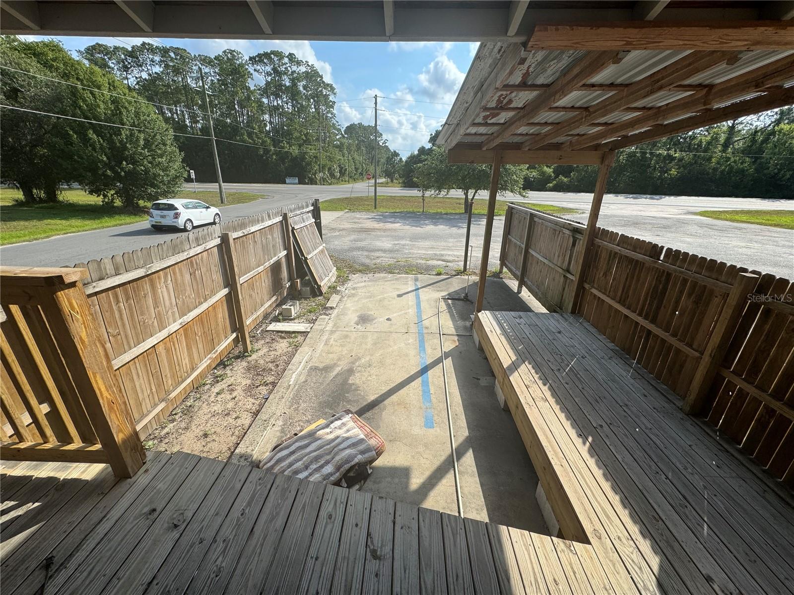 BUNNELL - Commercial Lease