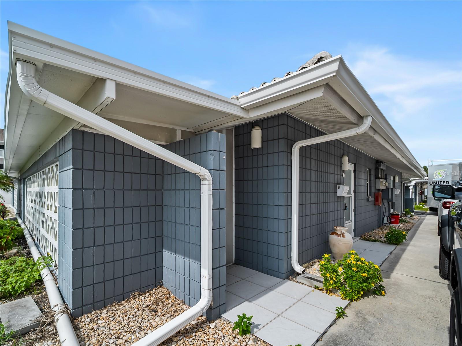 1205 TARPON CENTER DRIVE C1