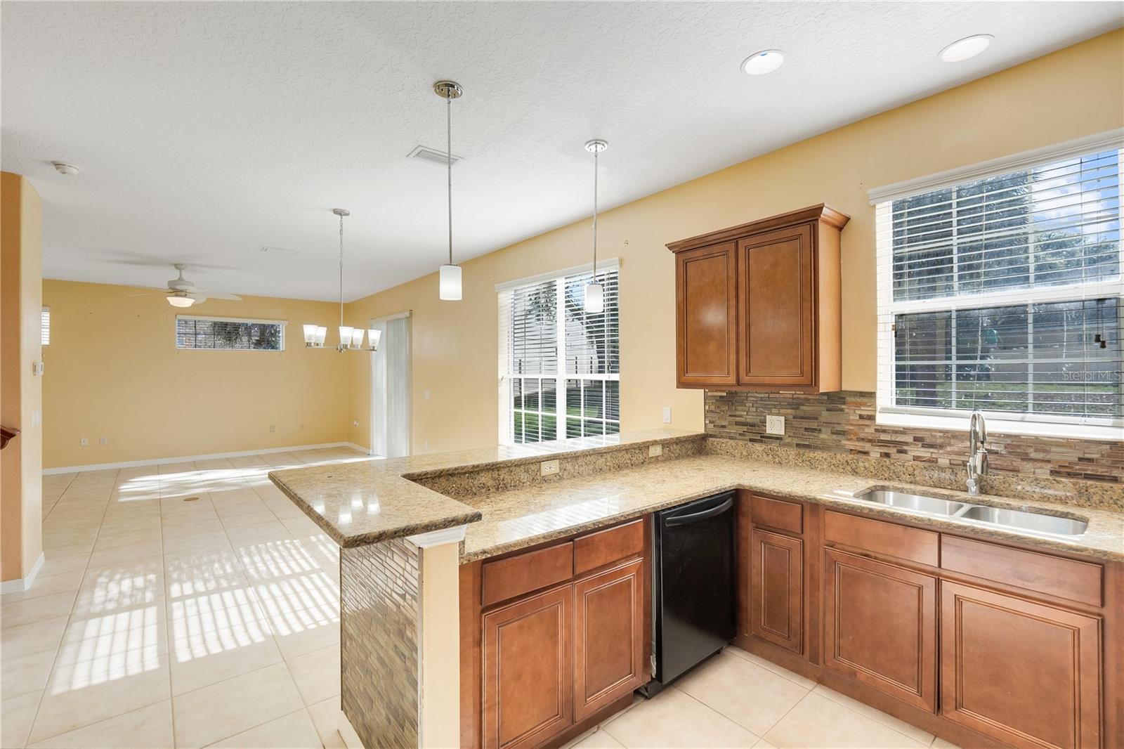 MISTY OAKS - Residential