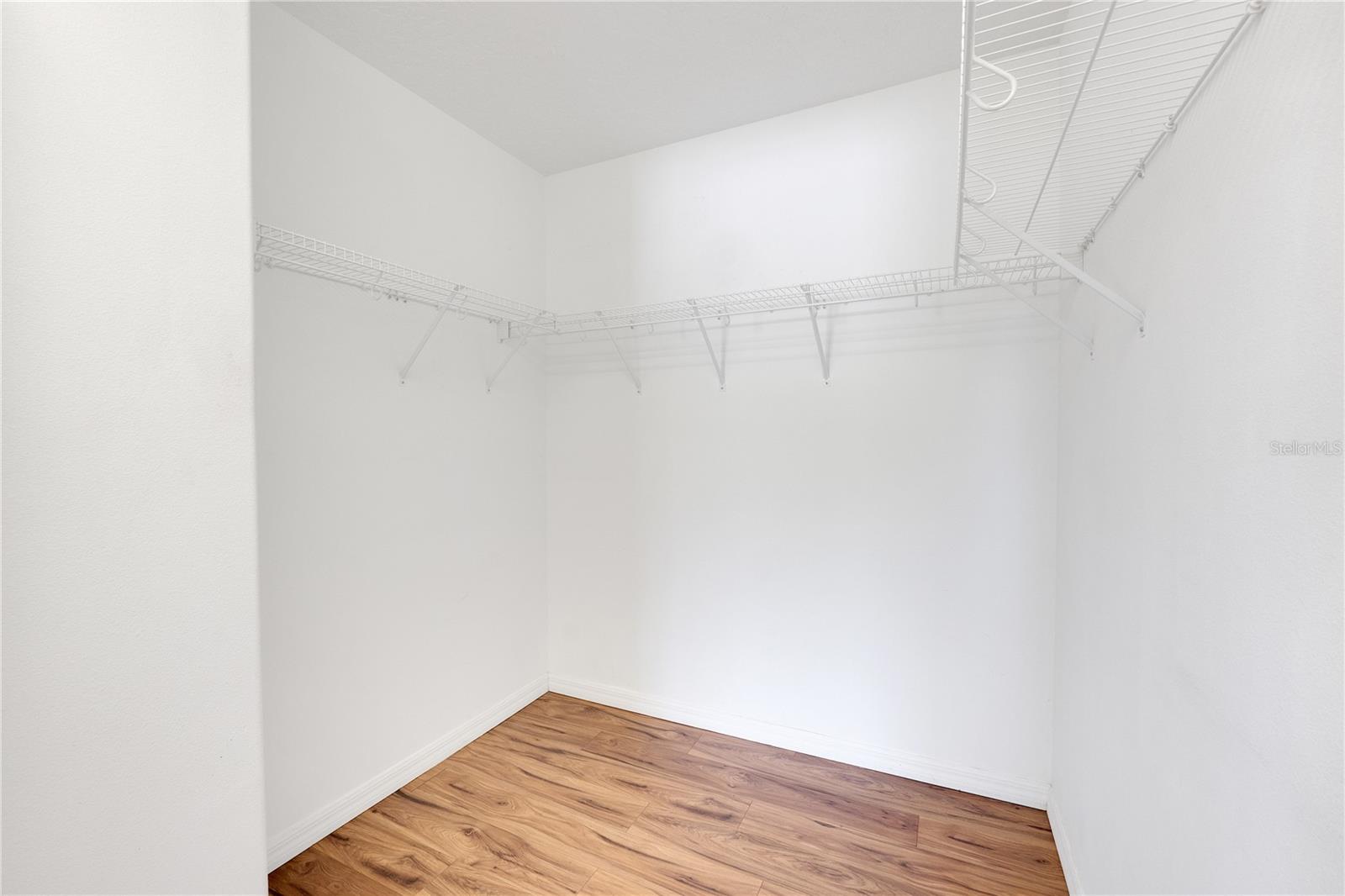 MISTY OAKS - Residential