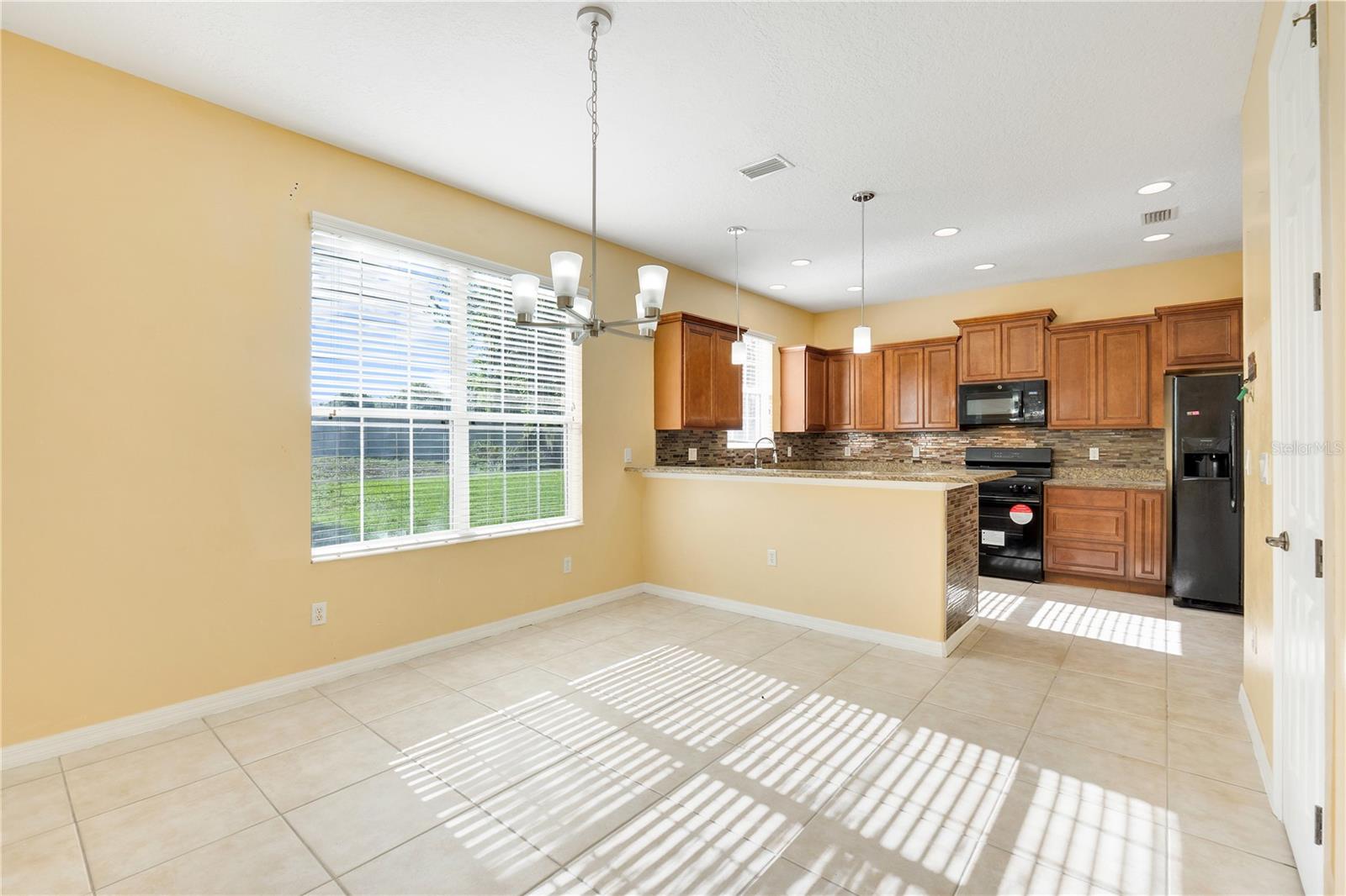 MISTY OAKS - Residential