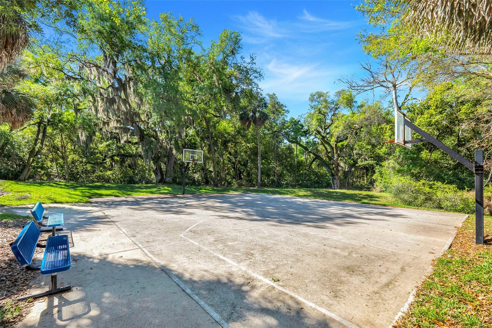 MISTY OAKS - Residential