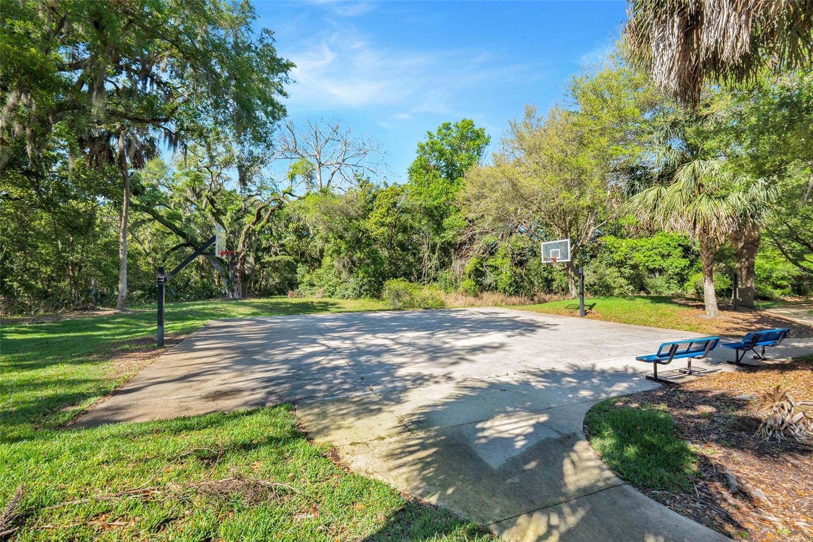 MISTY OAKS - Residential