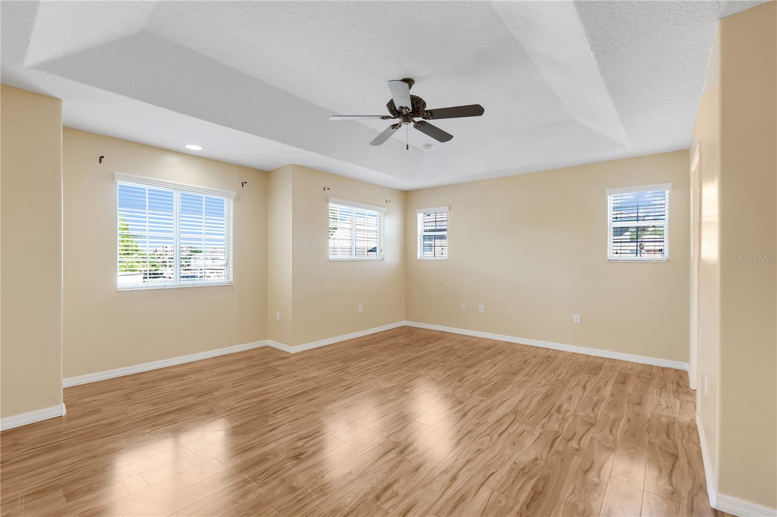 MISTY OAKS - Residential