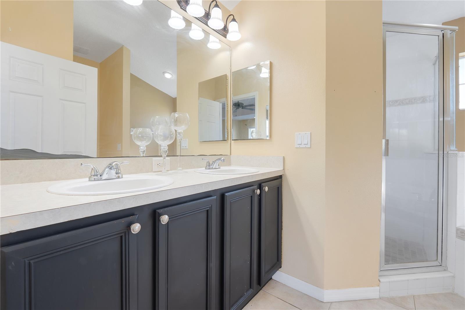 MISTY OAKS - Residential