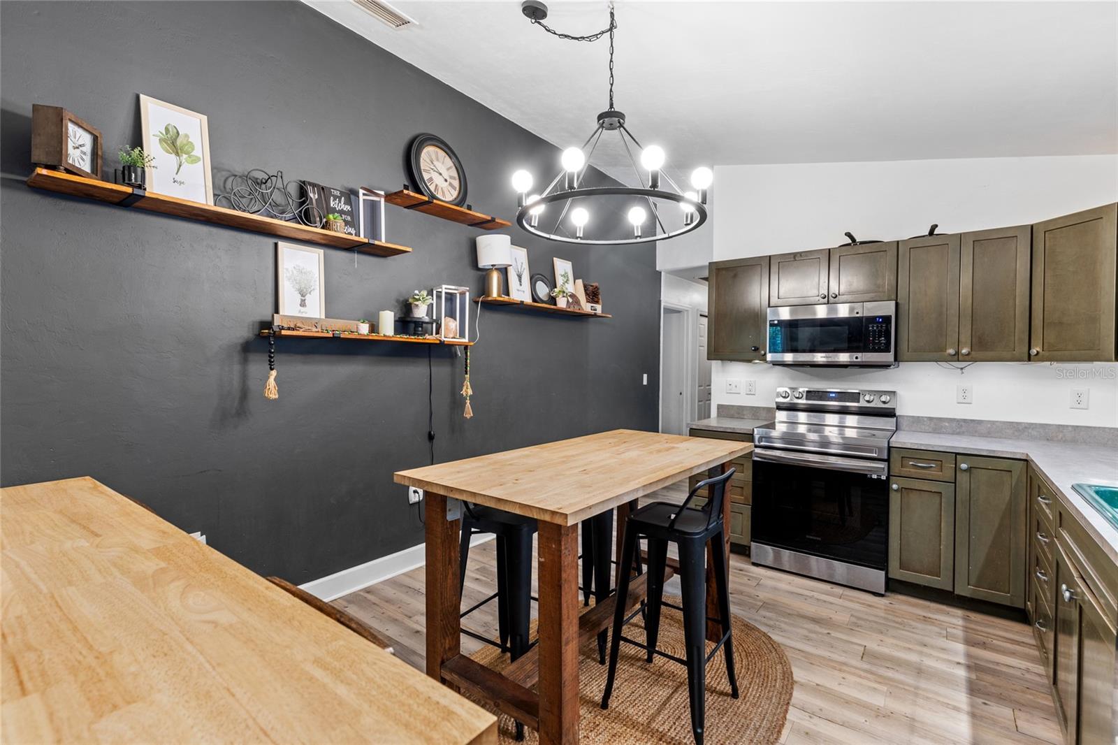 UNIT 5 SPRING RIDGE SUB - Residential