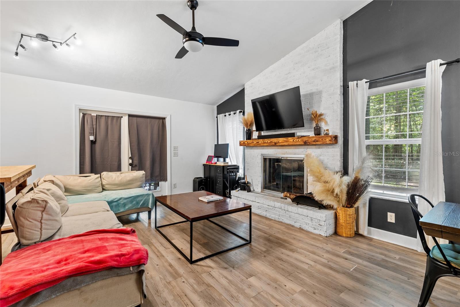 UNIT 5 SPRING RIDGE SUB - Residential