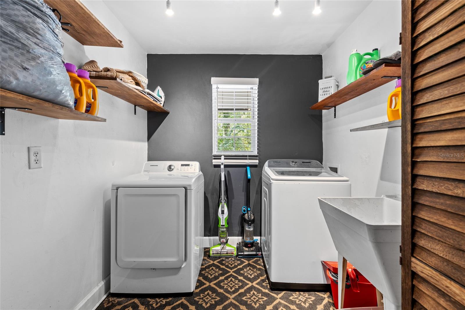 UNIT 5 SPRING RIDGE SUB - Residential