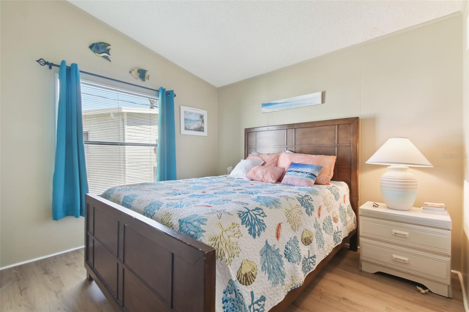 SOUTH WINDS MHP CO-OP - Residential