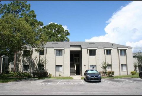 A home in LONGWOOD