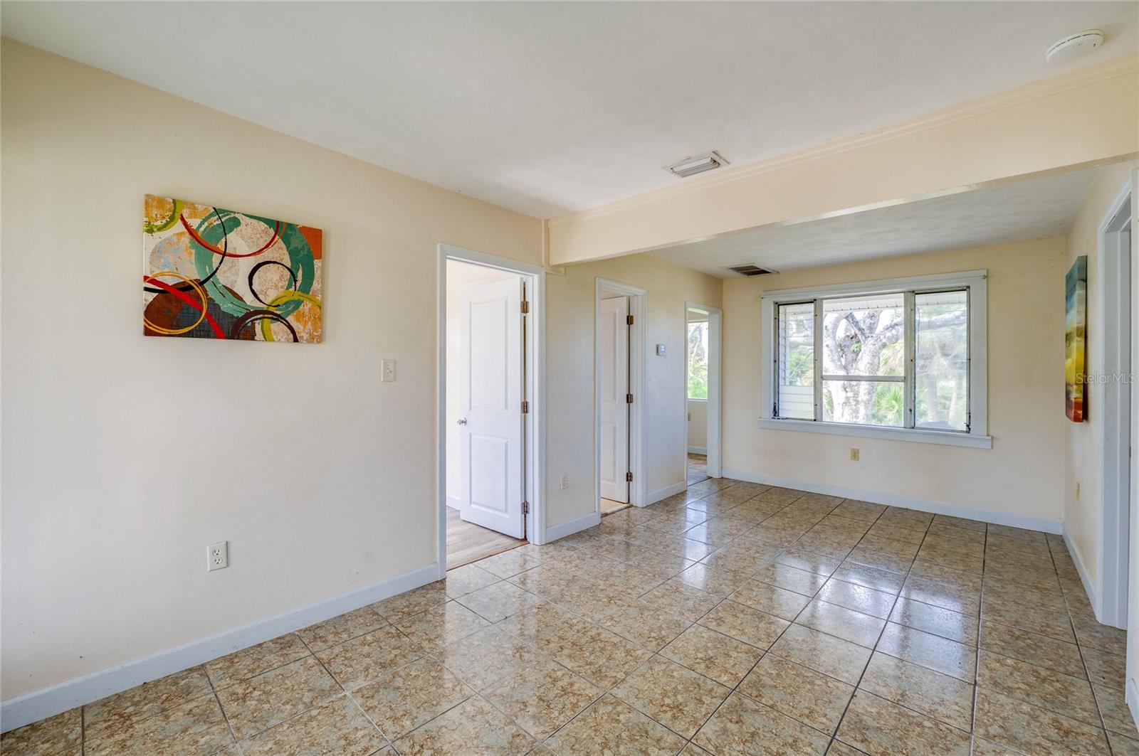 ROGERS NORTH ORITA - Residential