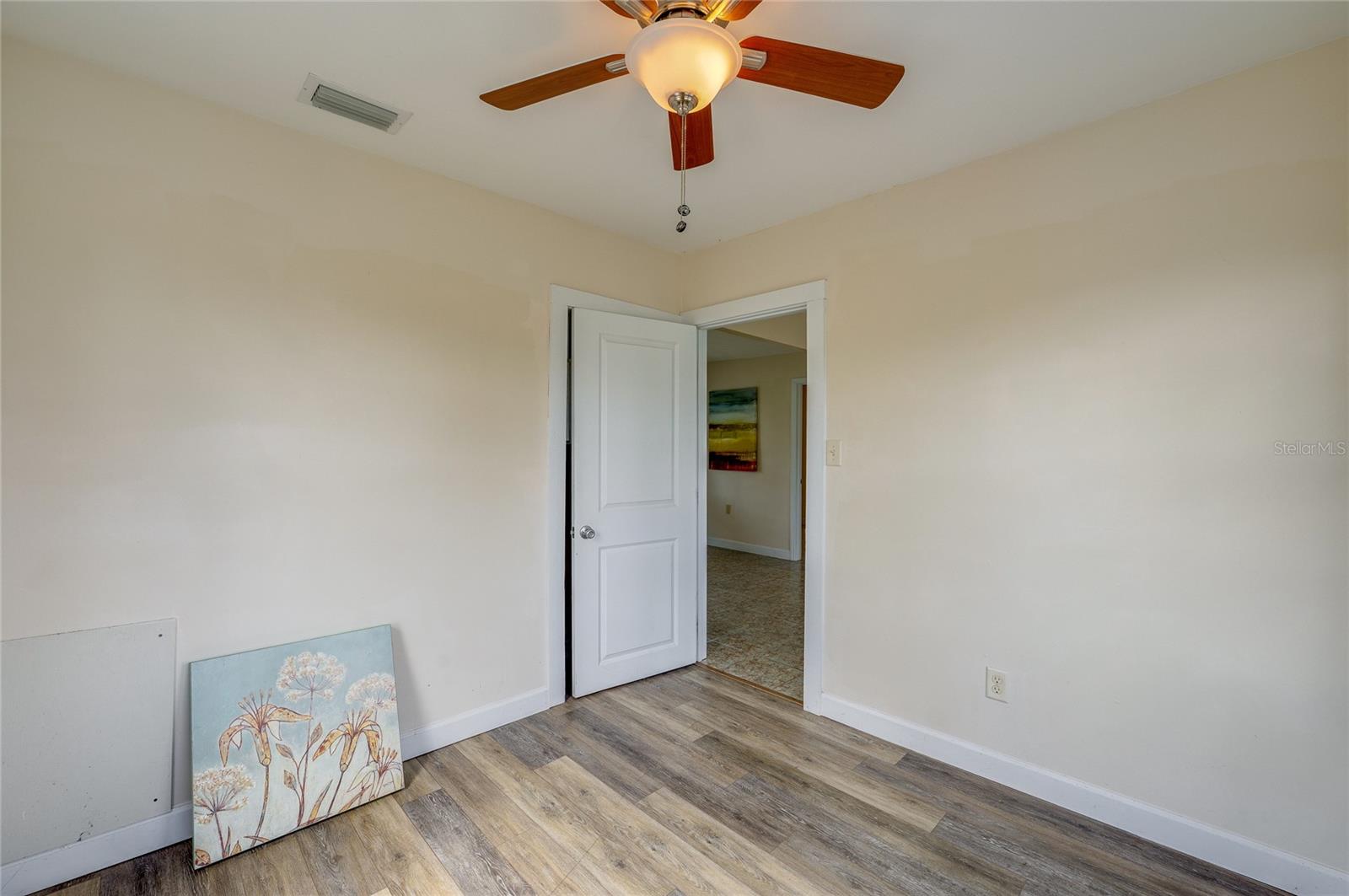 ROGERS NORTH ORITA - Residential