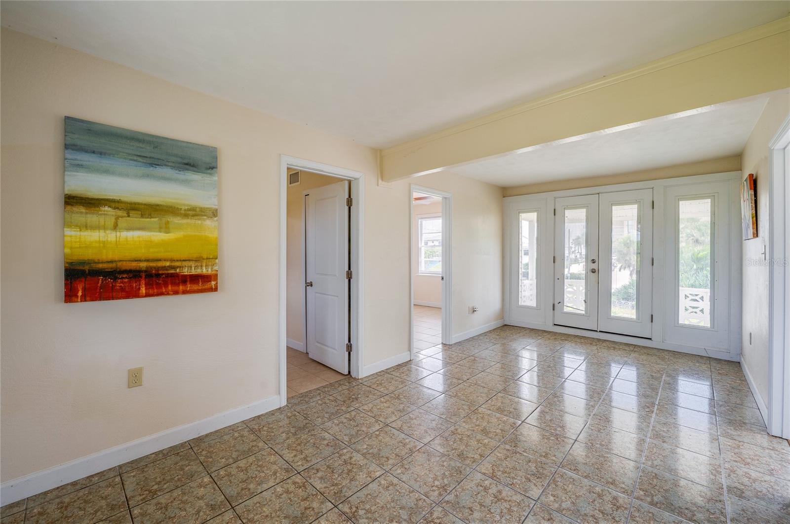 ROGERS NORTH ORITA - Residential