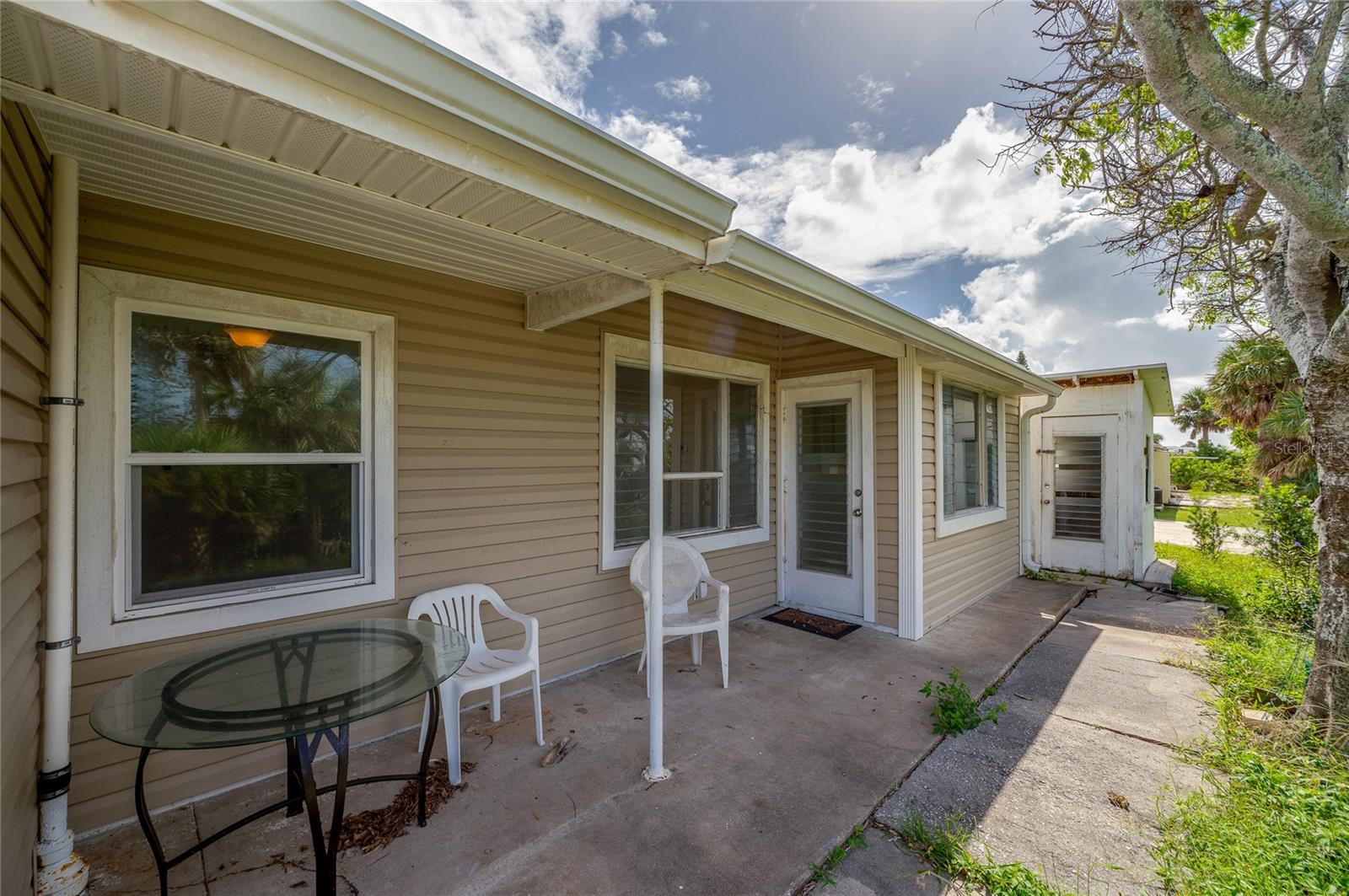 ROGERS NORTH ORITA - Residential