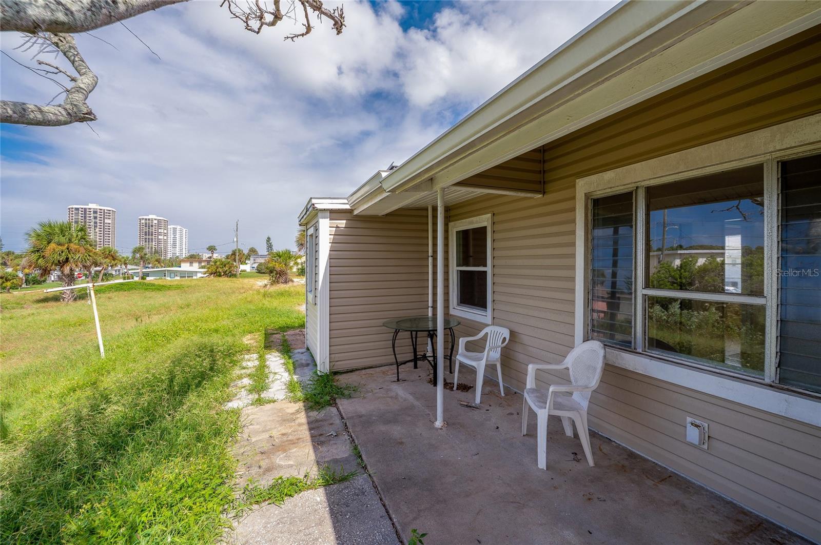 ROGERS NORTH ORITA - Residential