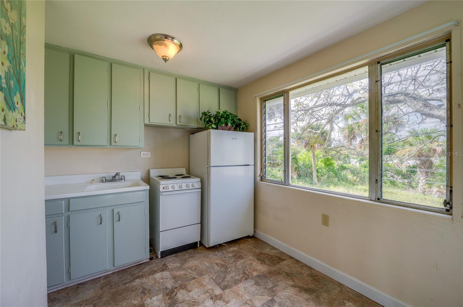 ROGERS NORTH ORITA - Residential