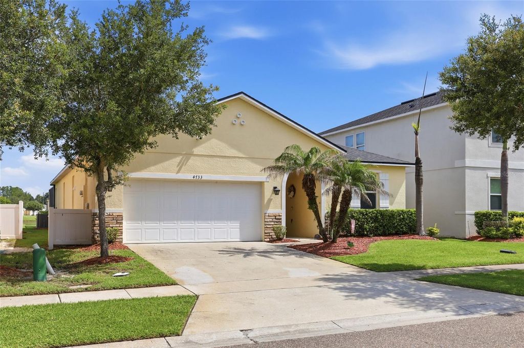 Photo of 4733 Blue Diamond Street, Kissimmee, FL 34746 (MLS # O6426336)
