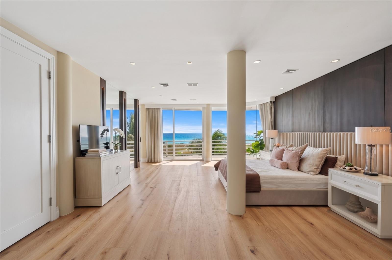 648 BEACH ROAD