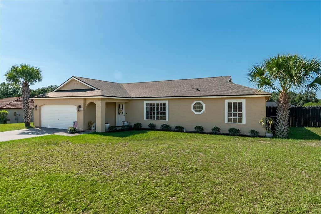 Photo of 308 Oak Lane Pass, Ocala, FL 34472 (MLS # OM727215)