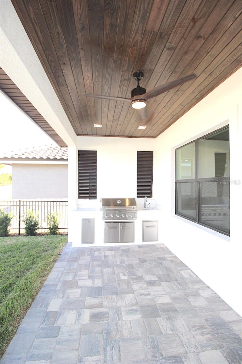 MARINA DEL PALMA - Residential Lease