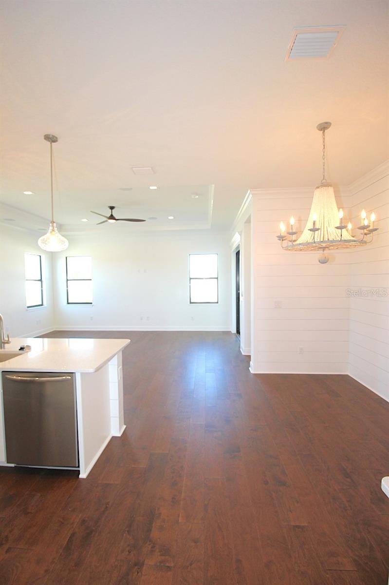 MARINA DEL PALMA - Residential Lease