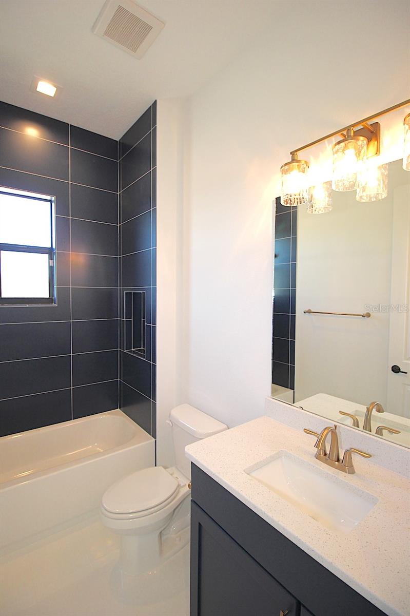 MARINA DEL PALMA - Residential Lease