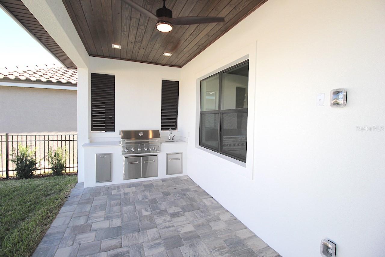 MARINA DEL PALMA - Residential Lease