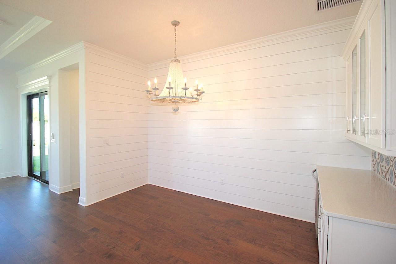 MARINA DEL PALMA - Residential Lease
