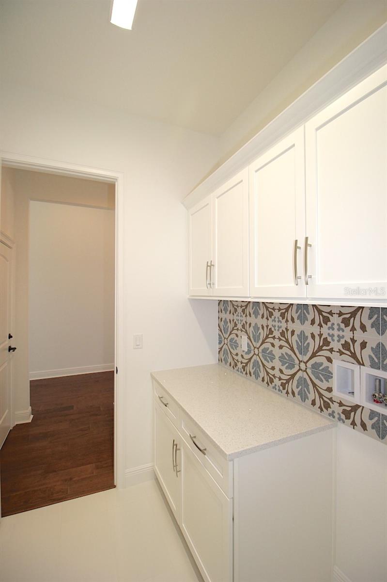 MARINA DEL PALMA - Residential Lease