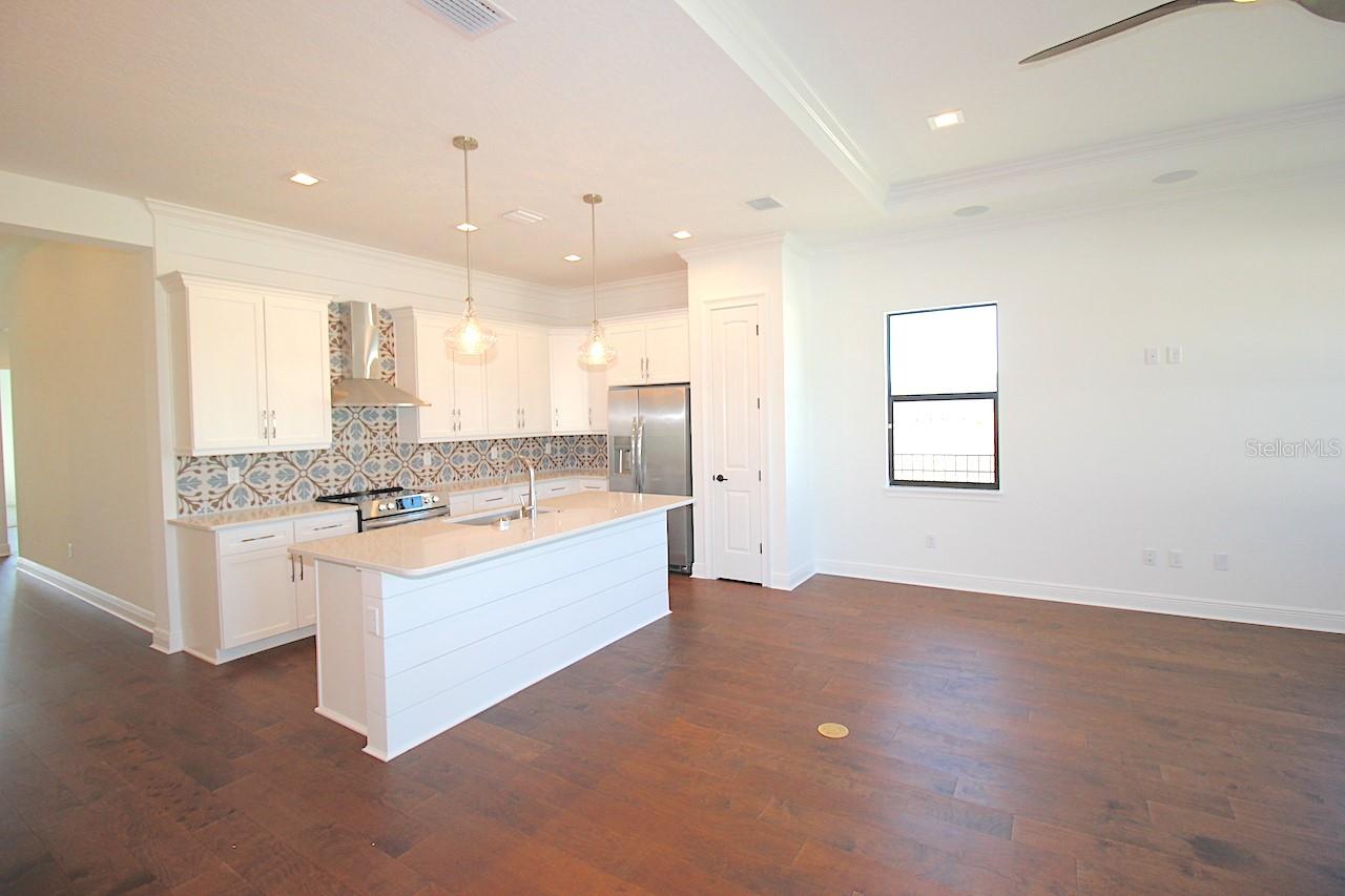MARINA DEL PALMA - Residential Lease
