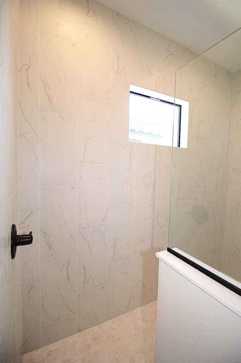 MARINA DEL PALMA - Residential Lease