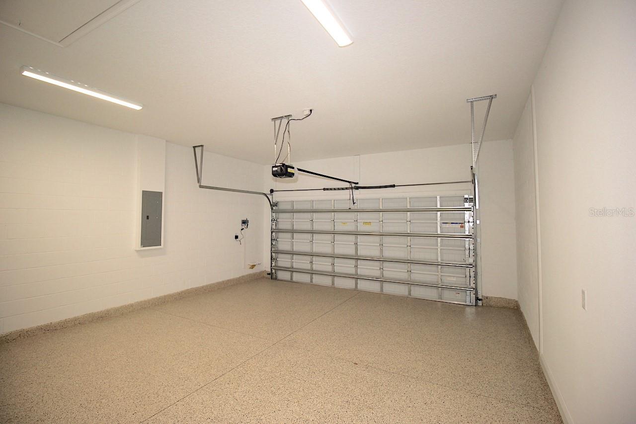 MARINA DEL PALMA - Residential Lease