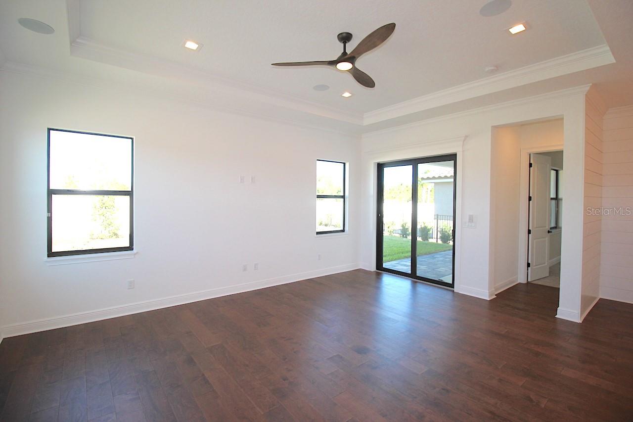 MARINA DEL PALMA - Residential Lease