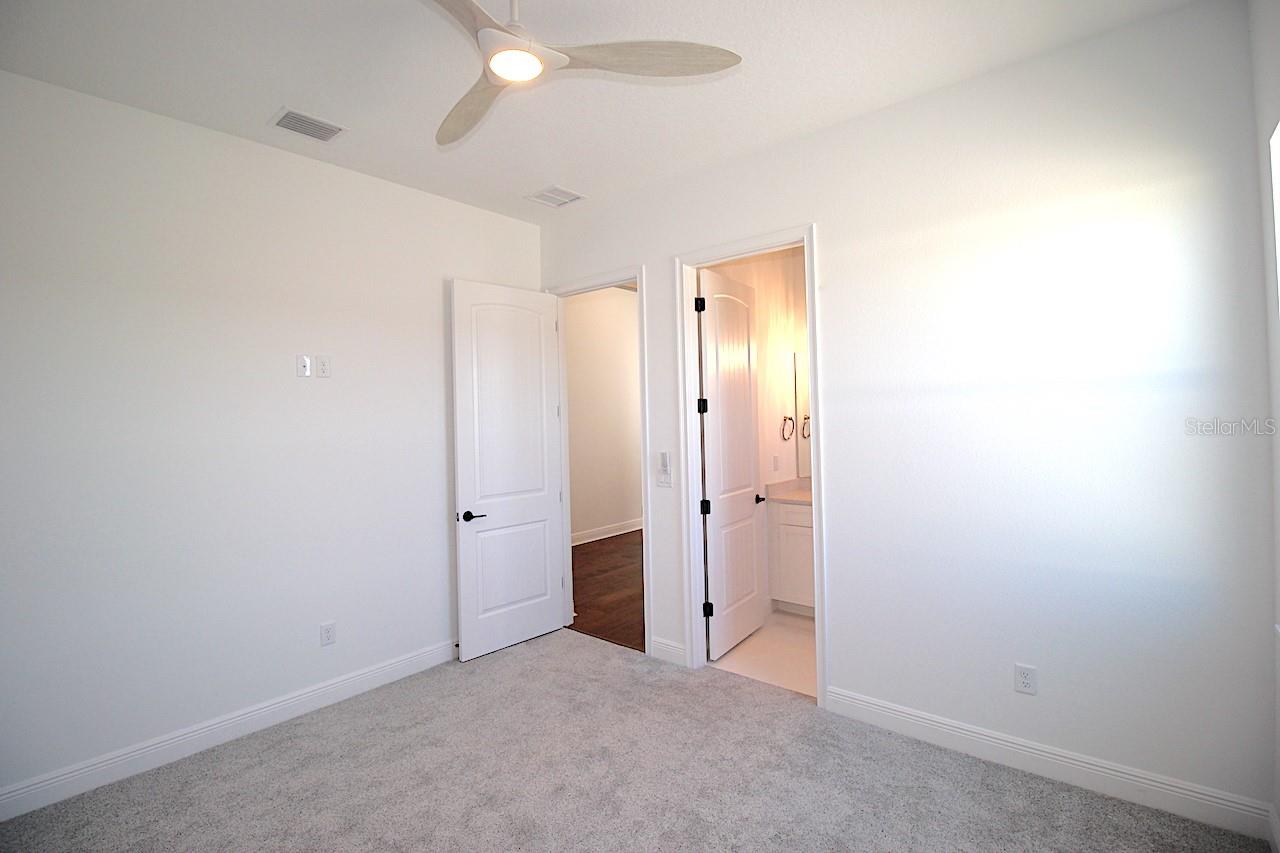 MARINA DEL PALMA - Residential Lease