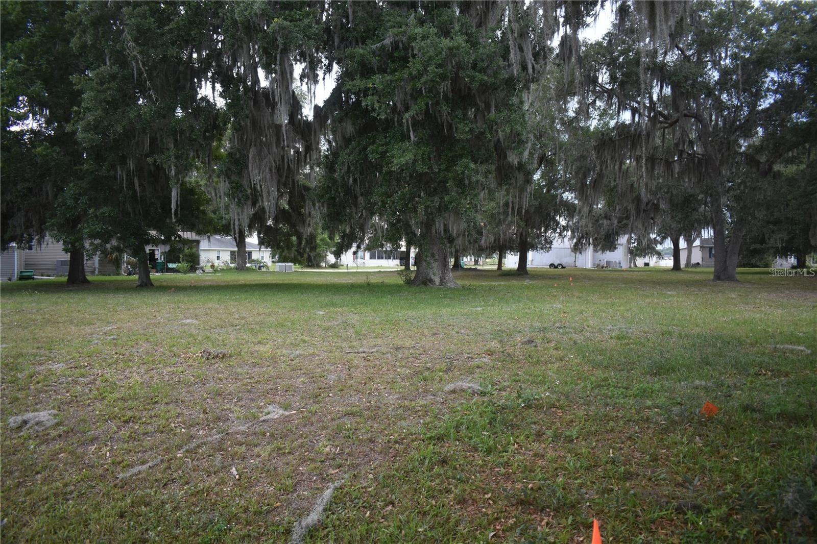 LOT 11 BLK D LEXINGTON CIRCLE