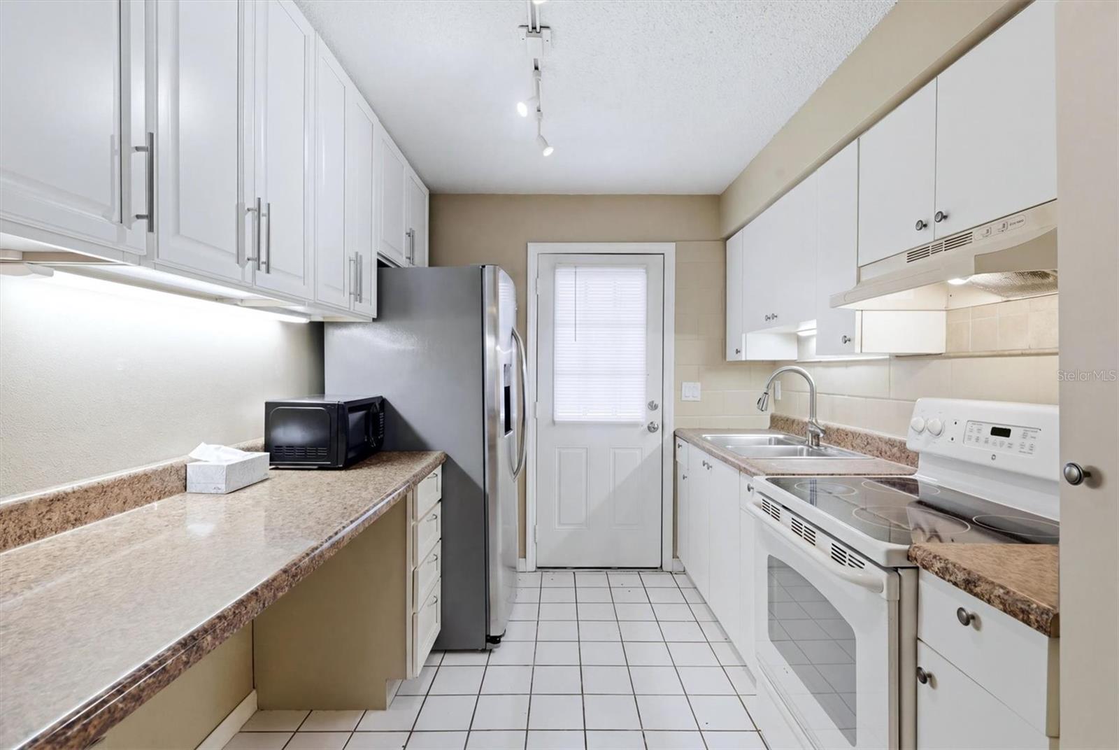 NORTH VAMO SUB 2 - Residential Income
