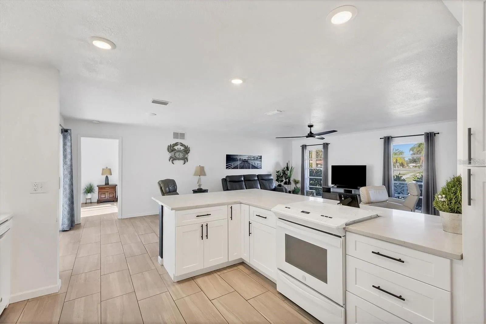 GULF GATE WOODS - Residential Lease