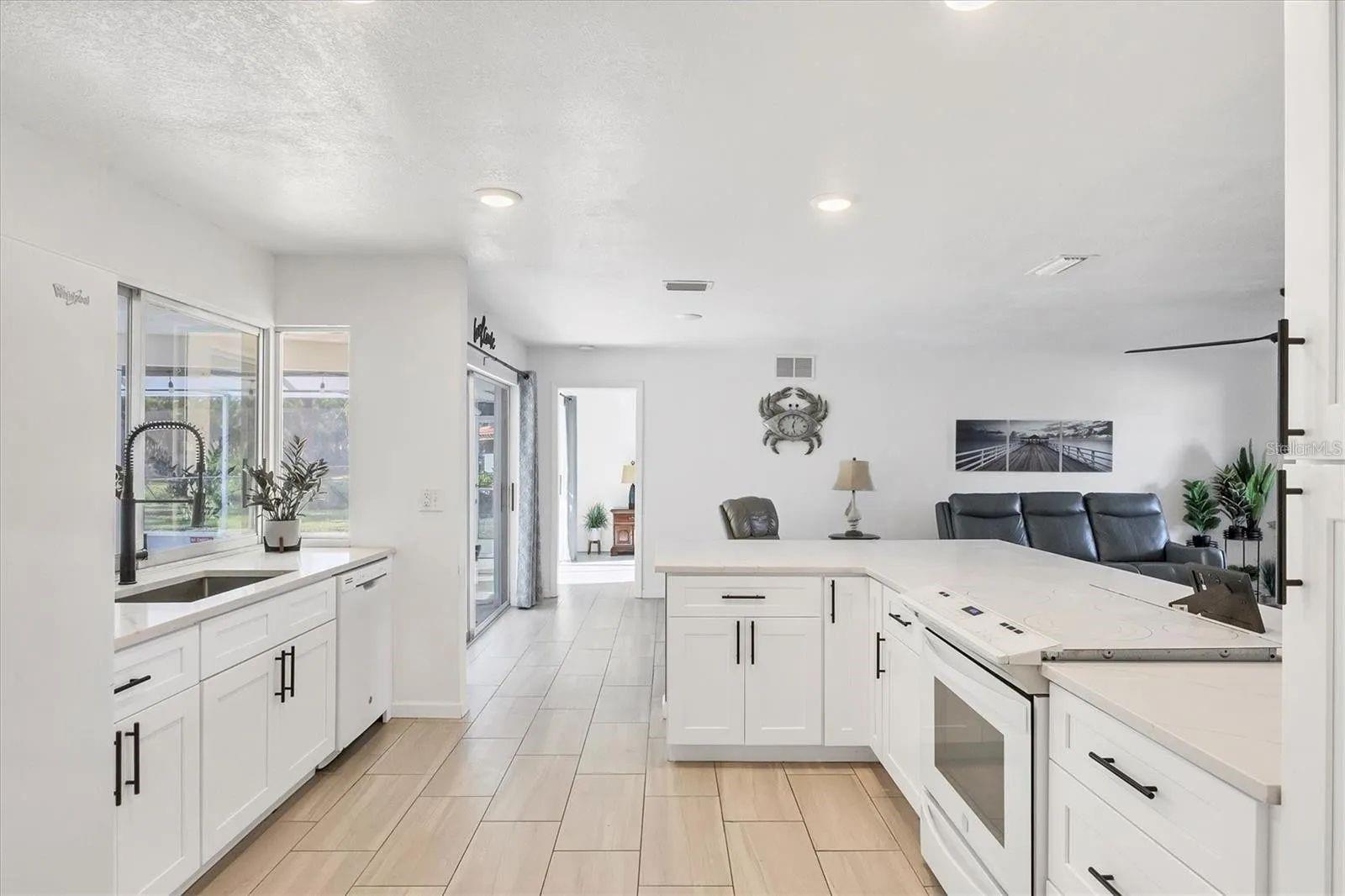 GULF GATE WOODS - Residential Lease